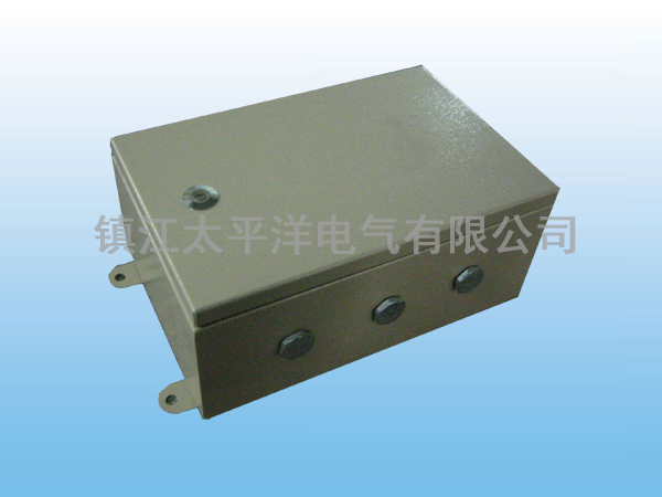 防水防(fang)塵接線(xian)箱